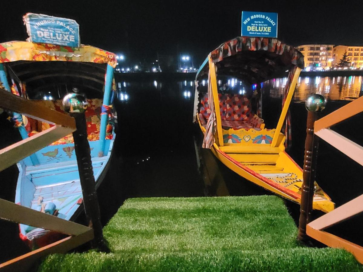 Tashkand Houseboat Srīnagar Esterno foto